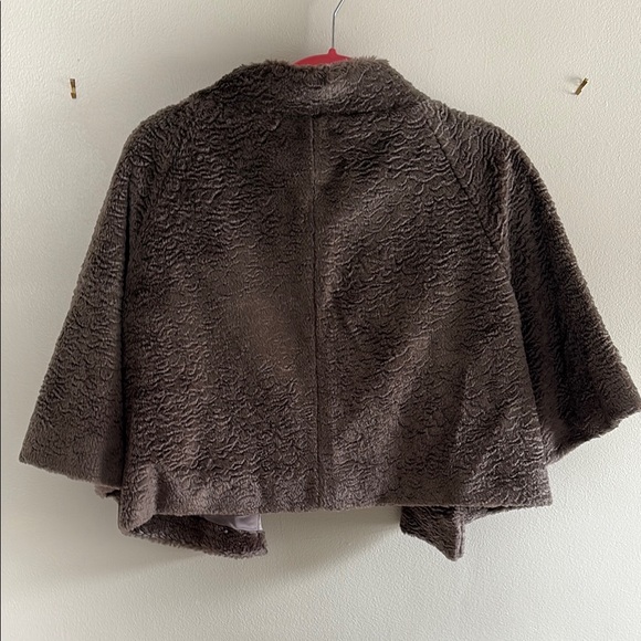 Cozy Faux Fur Jacket - Brown - Picture 3 of 3